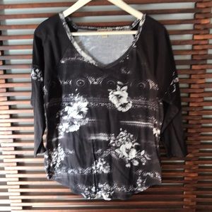 Energe World Wear top